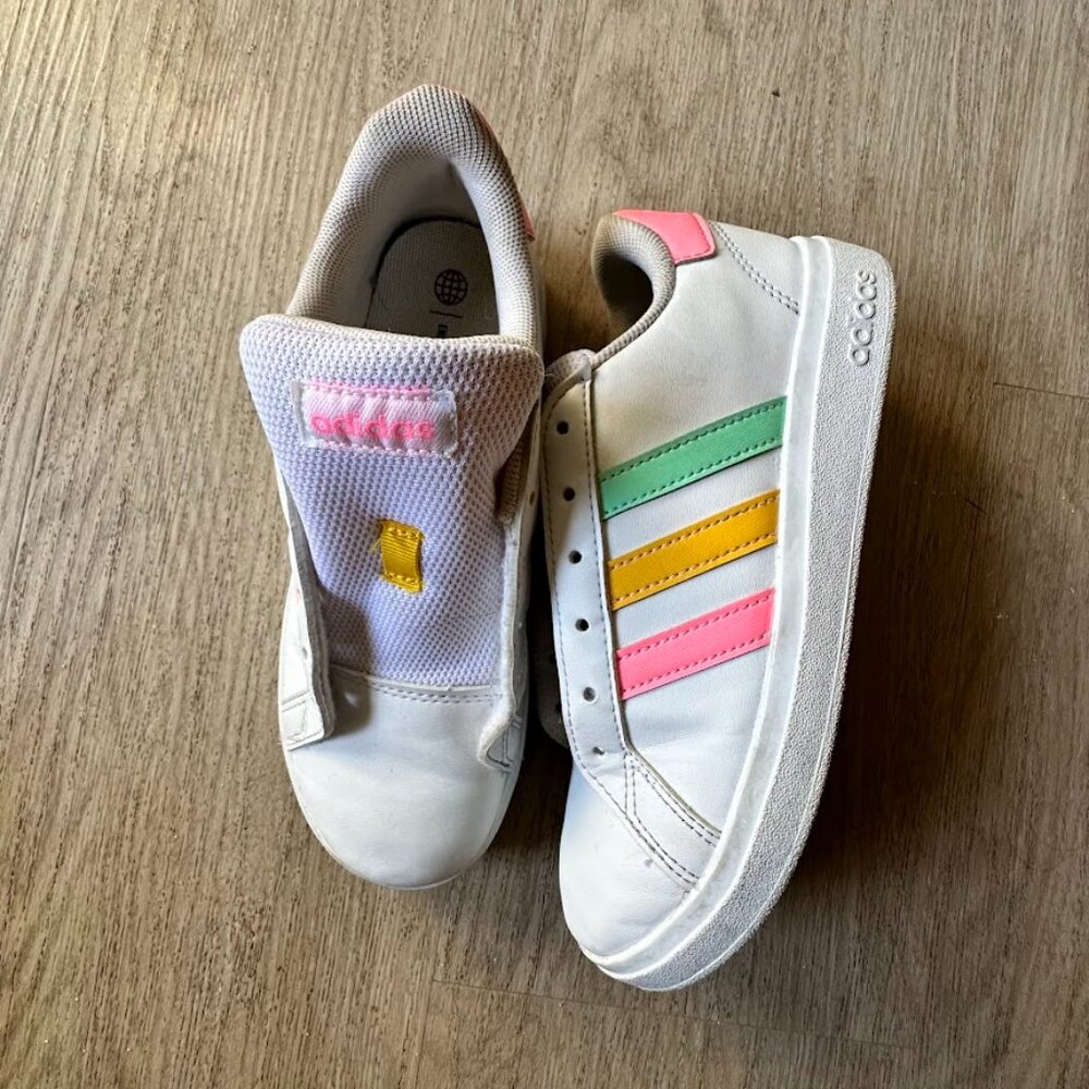 Adidas Grand Court 2.0 Little and Big Kid Sizes Casual Sneakers White SIZE 2